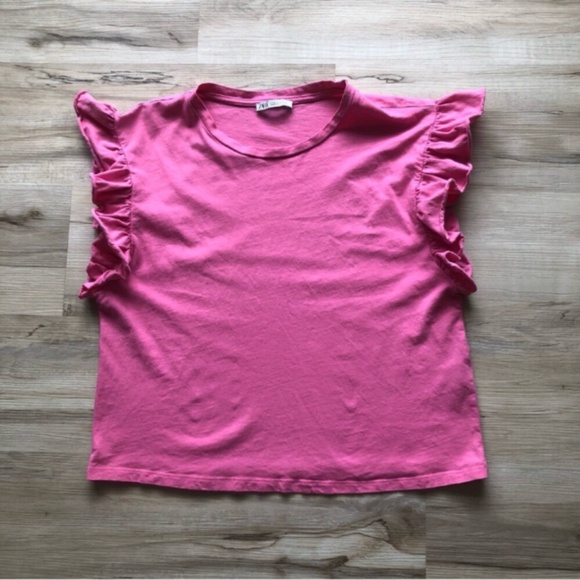 MASSIVE $10 SALE Zara Pink Ruffled Sleeveless T-Shirt - Picture 1 of 6